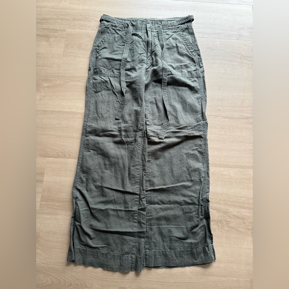 GAP Pants - GAP Olive Green Linen/Cotton Pant (Size 6)